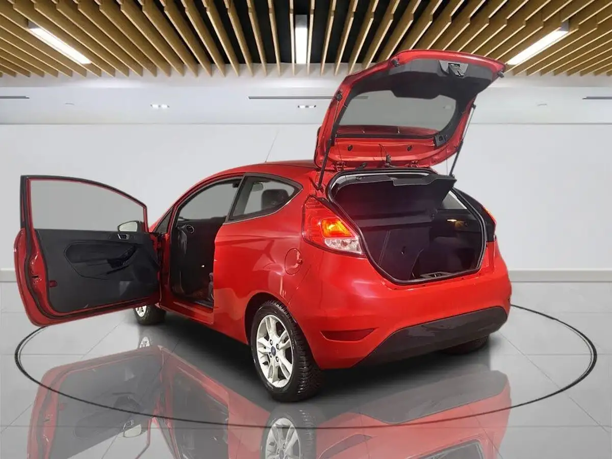 2015-ford-fiesta-125-zetec-3d-big-10