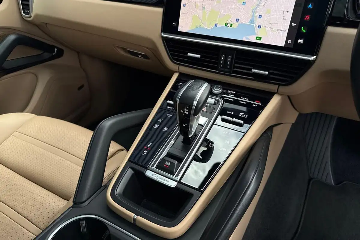 2023-porsche-cayenne-30-v6-platinum-edition-coupe-big-38
