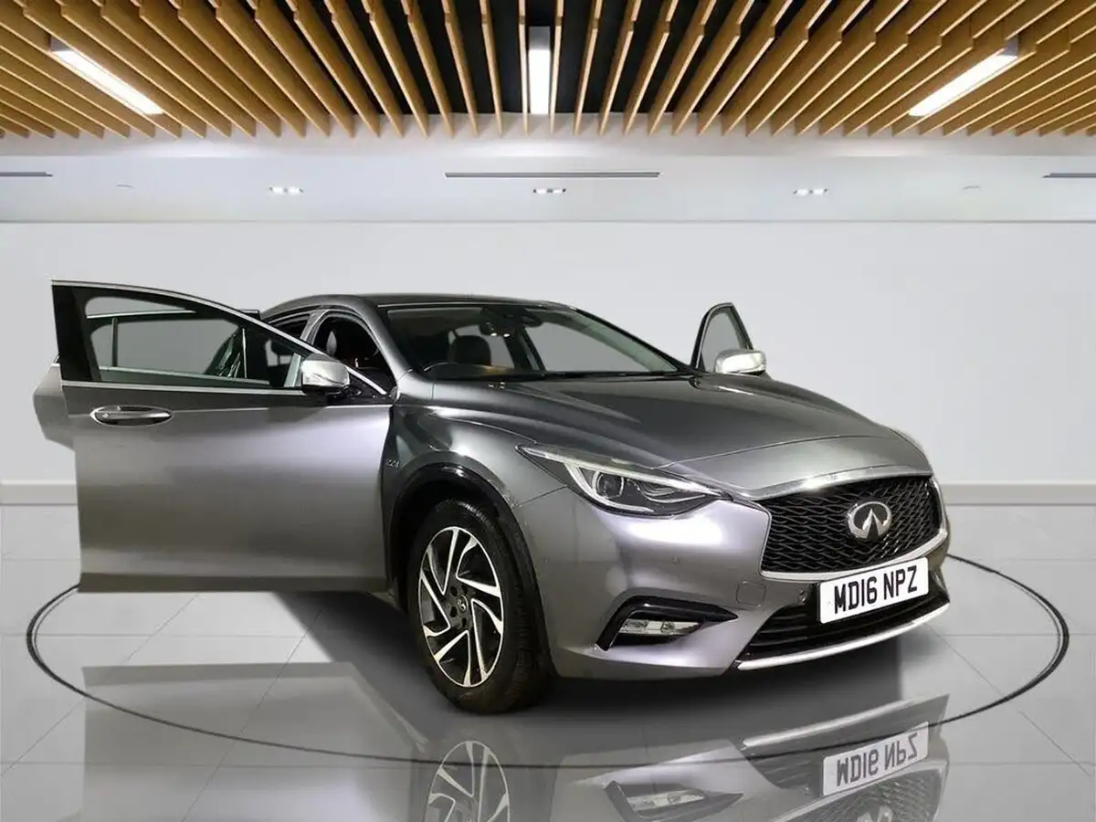 2016-infiniti-q30-22d-premium-big-9