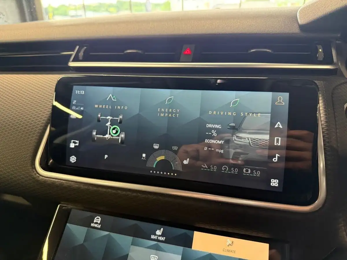 2022-land-rover-range-rover-velar-20-d200-r-dynamic-se-big-46