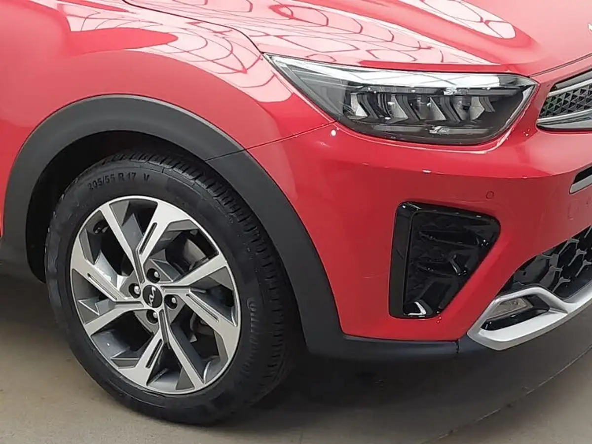2024-kia-stonic-10-t-gdi-gt-line-s-98bhp-dct-big-8