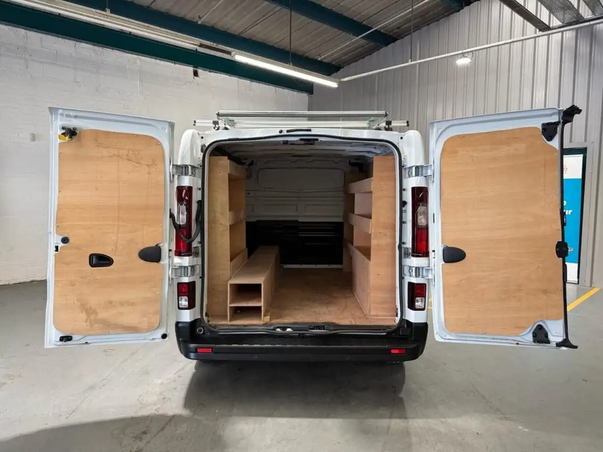 2022-renault-trafic-20dci-sl28-130-business-big-16