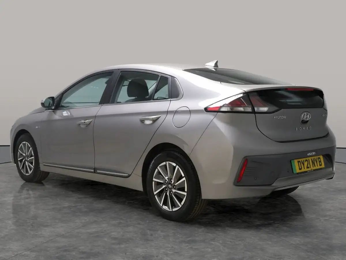 2021-hyundai-ioniq-e-premium-electric-100kw-big-13