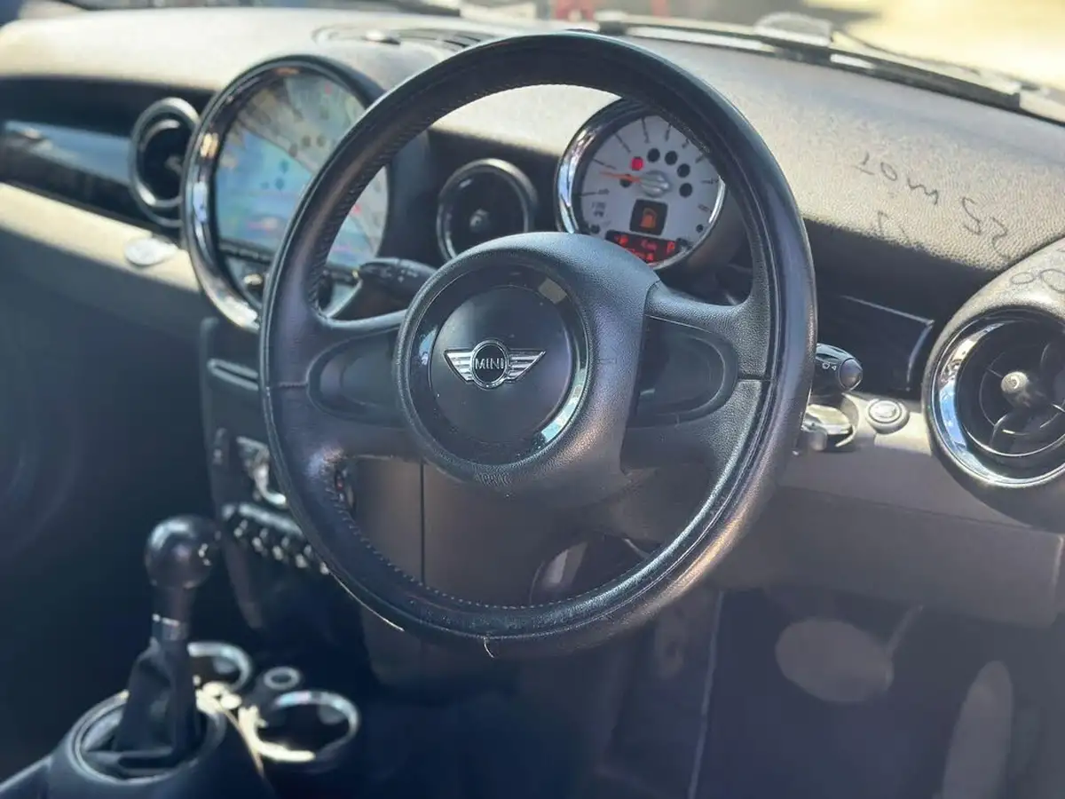 2011-mini-cooper-16-one-salt-convertible-2d-auto-big-22