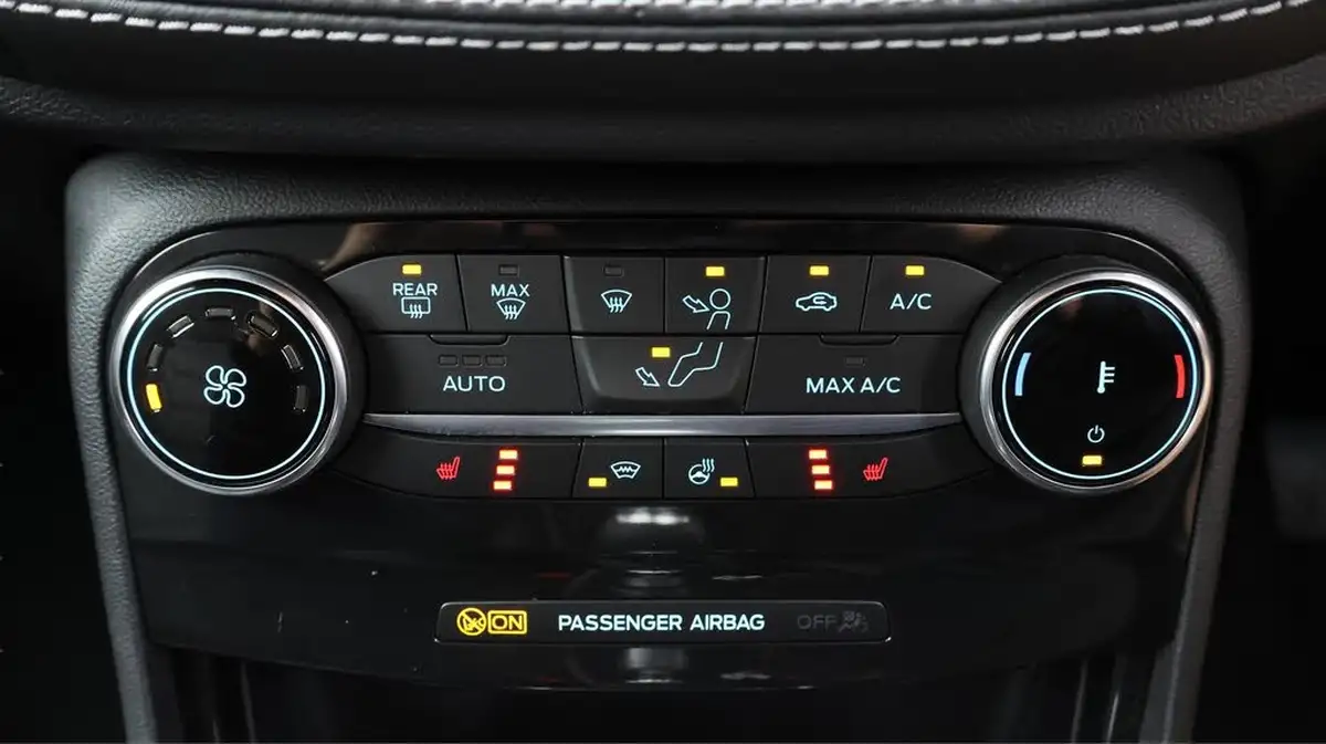 2023-ford-puma-suv-10-st-line-vignale-155ps-big-12