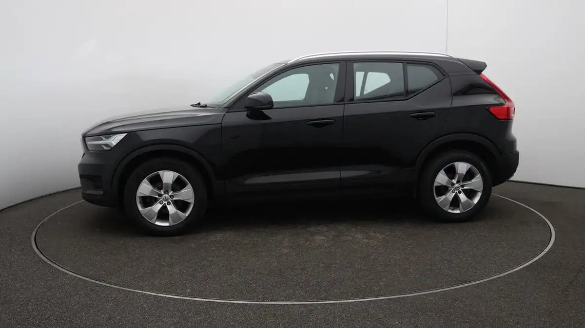 2021-volvo-xc40-15-t3-momentum-163bhp-big-61