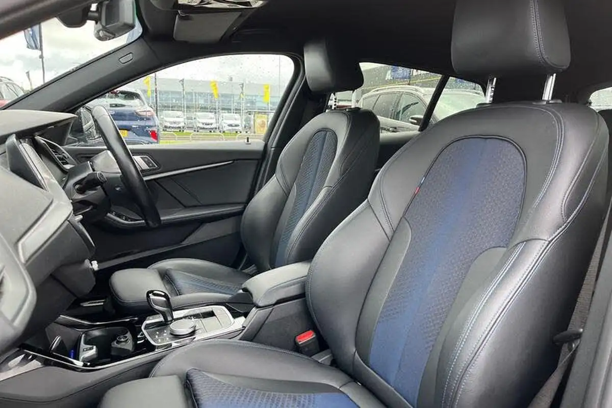 2022-bmw-1-series-15-118i-m-sport-lcp-dct-big-18