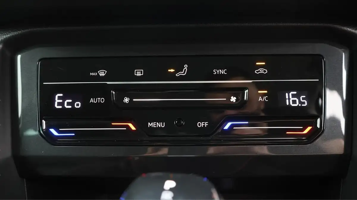 2022-volkswagen-tiguan-14-tsi-life-big-12