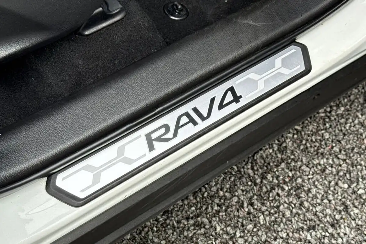 2022-toyota-rav4-25-vvt-i-design-219bhp-big-30