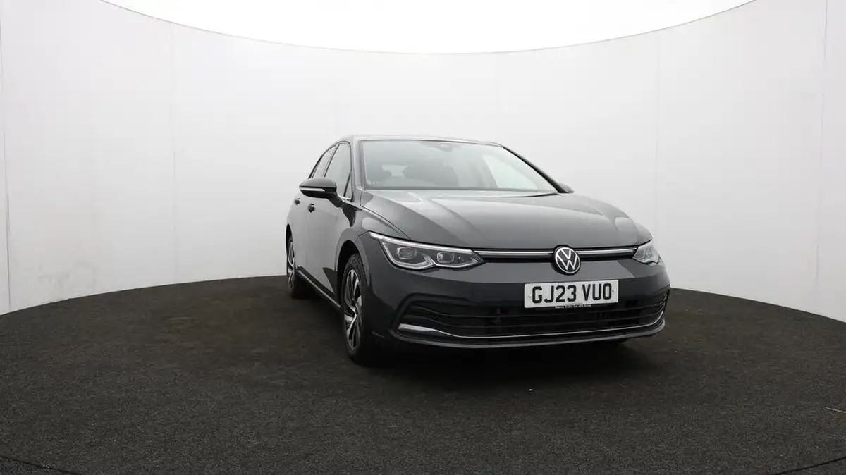 2023-volkswagen-golf-14-tsi-ehybrid-style-big-45