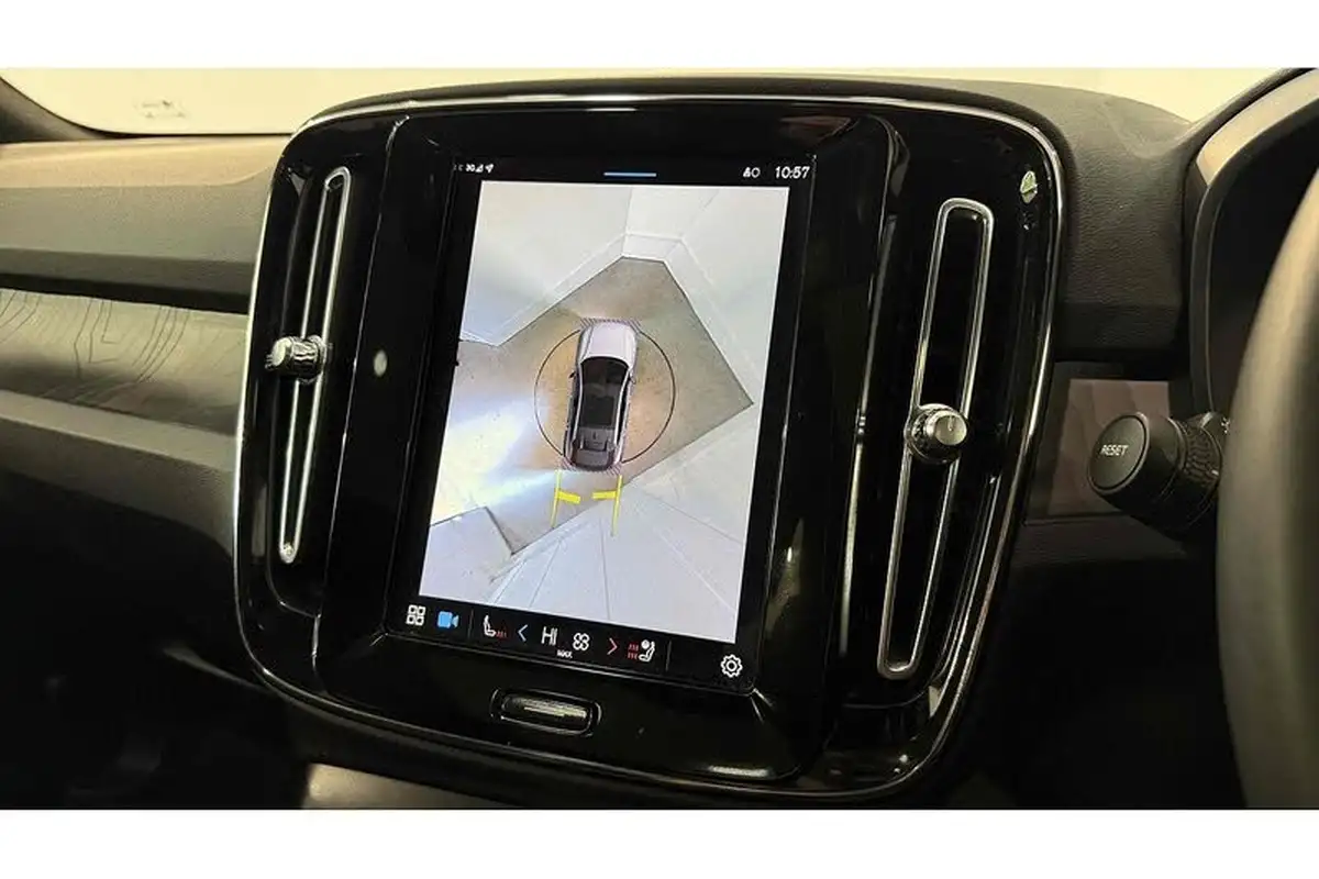 2022-volvo-c40-e-twin-recharge-pro-big-39