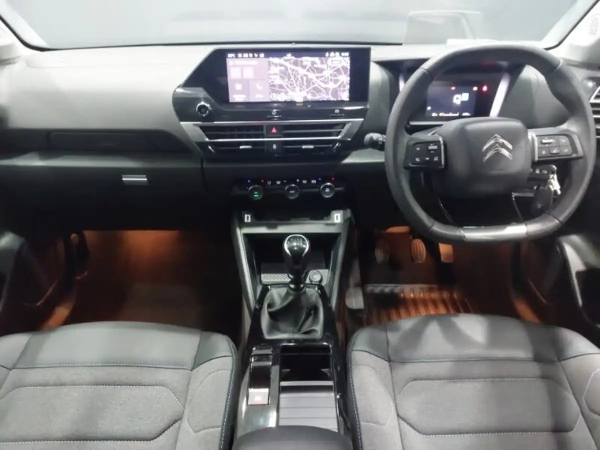 2024-citroen-c4-12-puretech-plus-130ps-ss-big-2