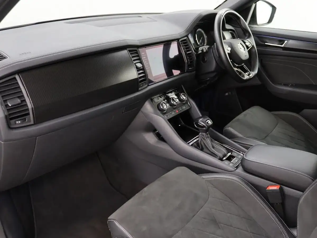 2021-skoda-kodiaq-20-tsi-sportline-big-25