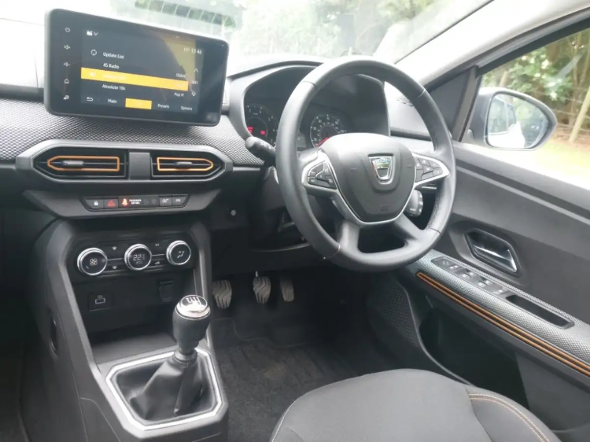 2022-dacia-sandero-stepway-10-tce-prestige-90bhp-big-10