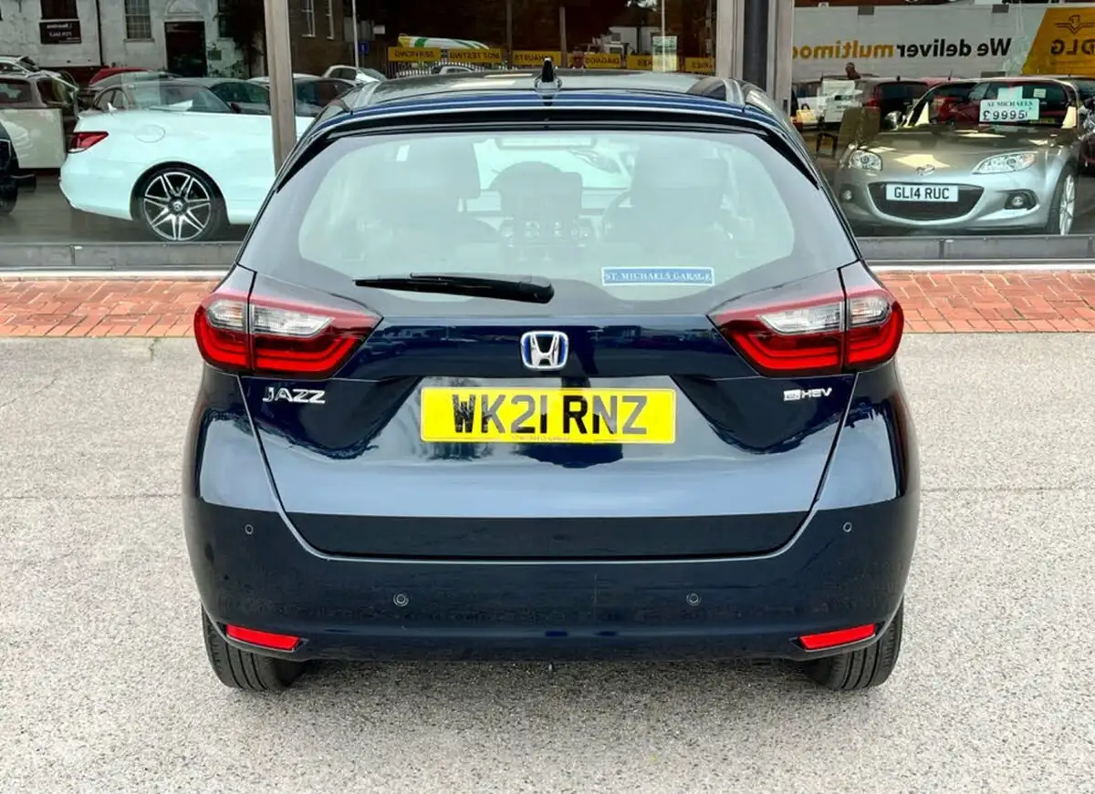 2021-honda-jazz-15-i-mmd-sr-107ps-big-5