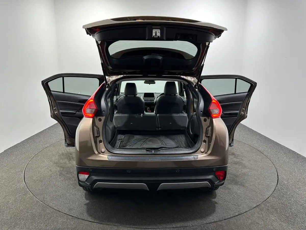 2018-mitsubishi-eclipse-cross-15-4-auto-big-43