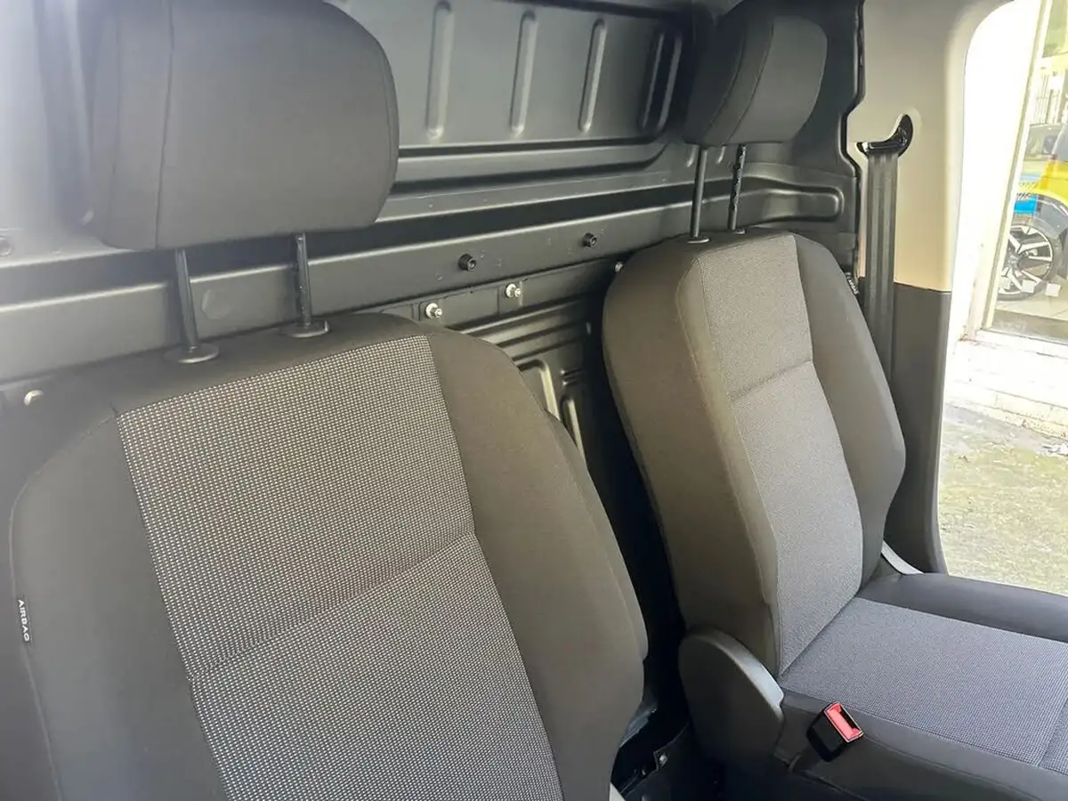 2024-peugeot-partner-15-bluehdi-professional-100pseu6d-big-22