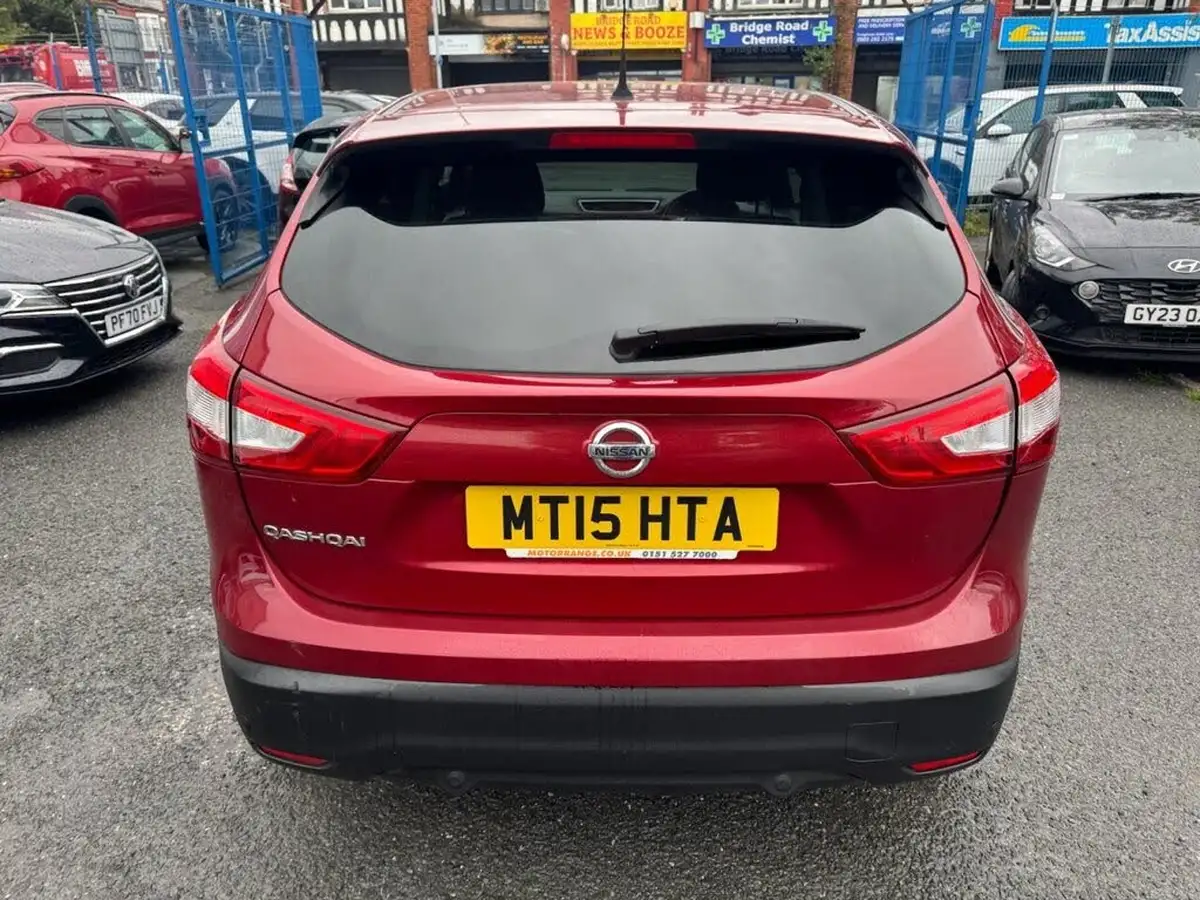 2015-nissan-qashqai-12-n-tec-big-3