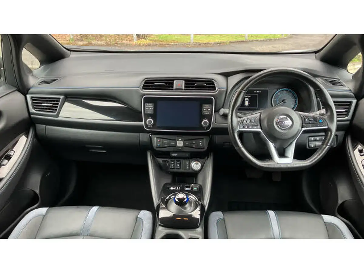 2021-nissan-leaf-e-tekna-big-9