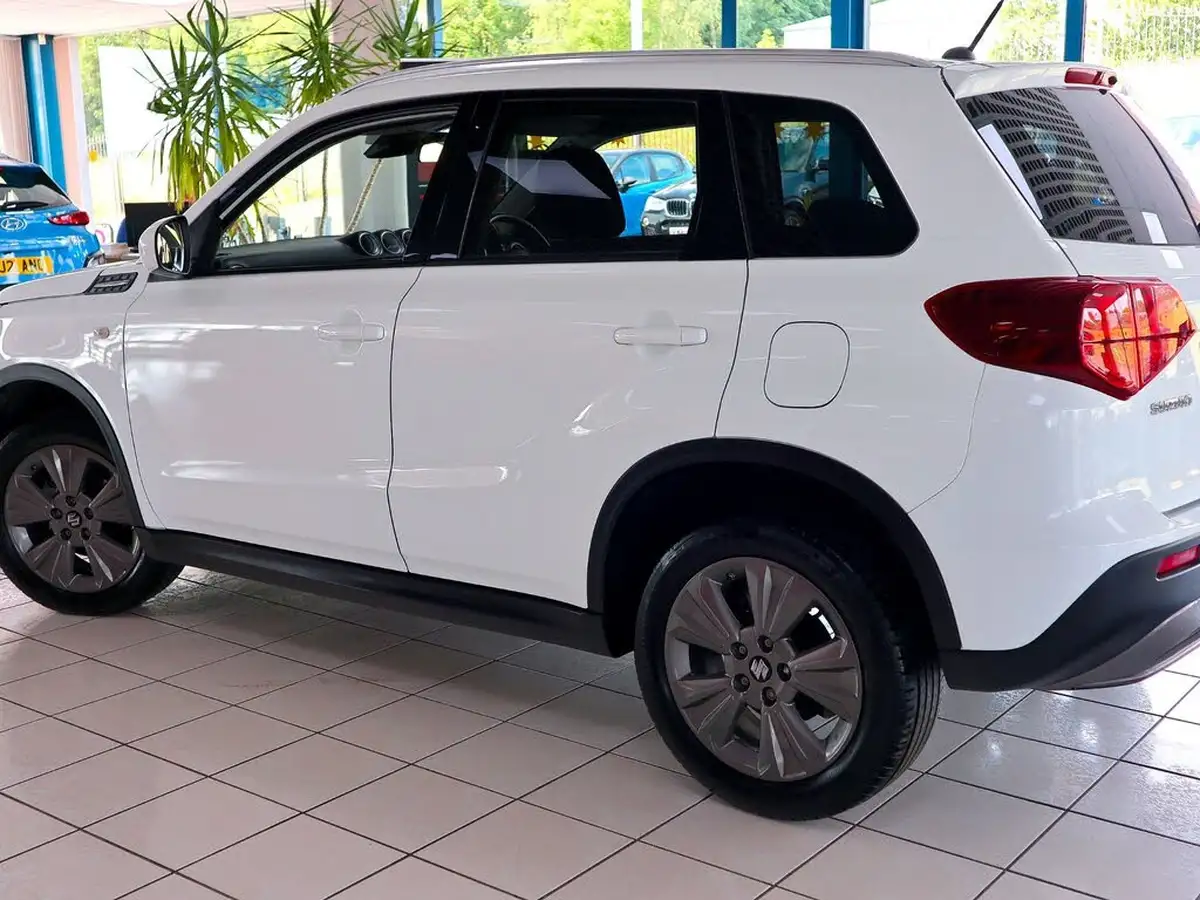 2022-suzuki-vitara-14-boosterjet-sz-t-big-12