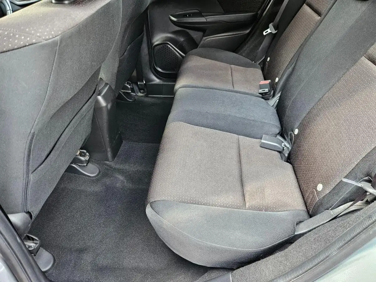 2016-honda-jazz-13-i-vtec-ex-cvt-big-9