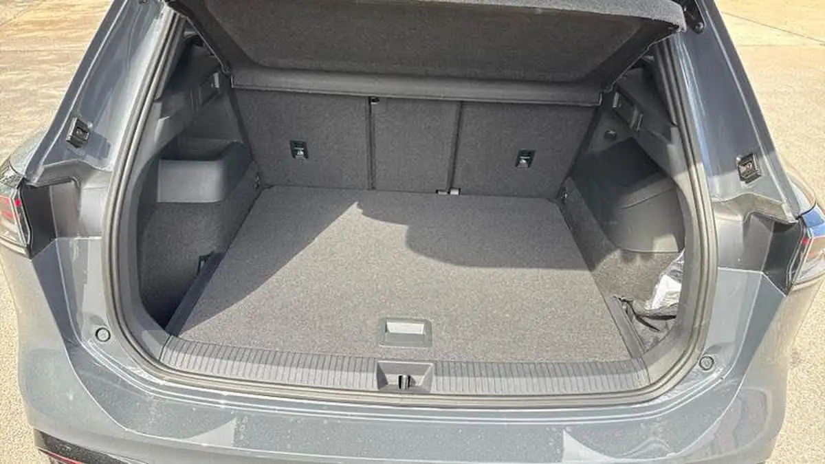 2024-volkswagen-tiguan-15-etsi-r-line-big-14