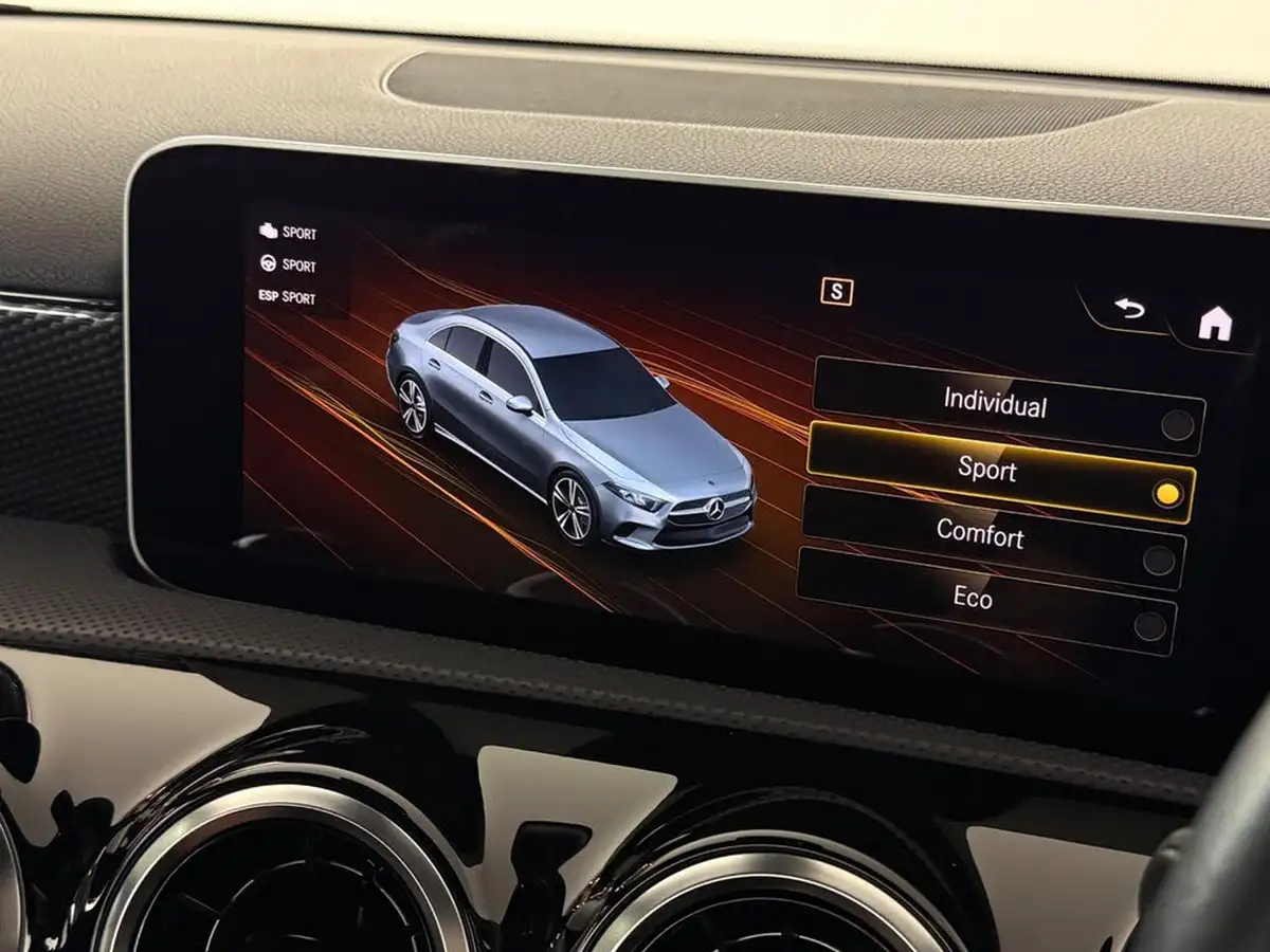 2020-mercedes-benz-a-class-13-a200-sport-executive-saloon-4d-7g-dct-big-32