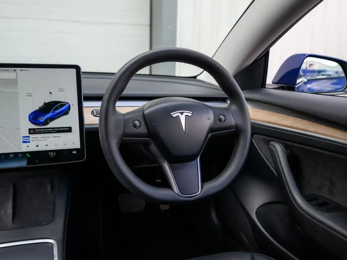 2021-tesla-model-3-e-standard-plus-big-18