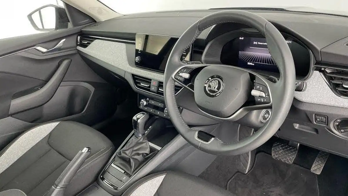 2024-skoda-kamiq-10-tsi-se-116ps-dsg-big-5