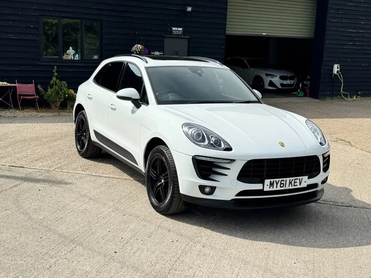 2018-porsche-macan-20-252ps-ss-big-6