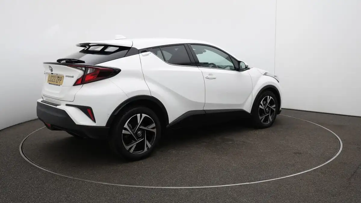 2023-toyota-c-hr-18-vvt-i-design-120bhp-big-52