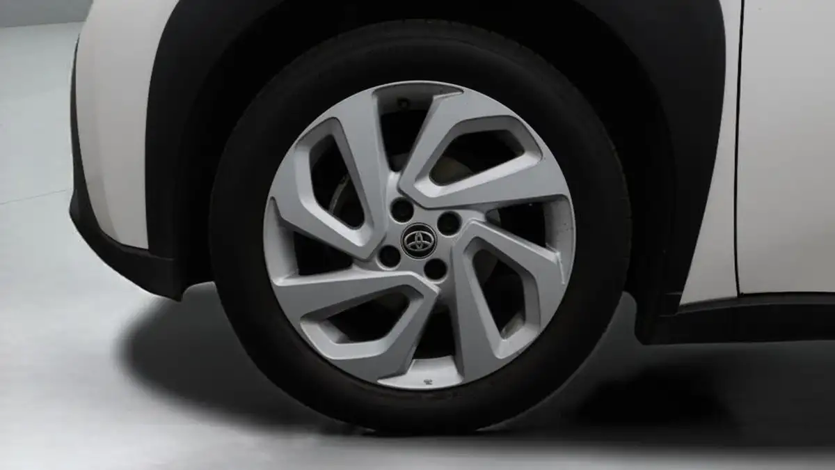 2022-toyota-aygo-x-10-vvt-i-pure-big-17
