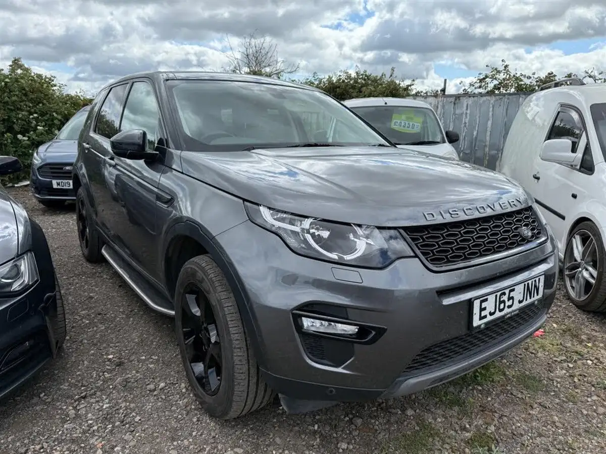 2015-land-rover-discovery-sport-20td4-se-tech-150ps-5-seat-big-0