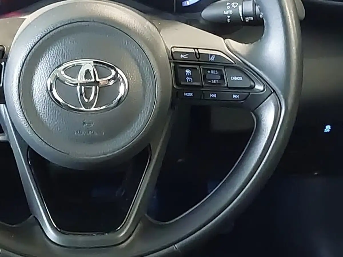 2022-toyota-yaris-cross-15-vvt-i-dynamic-big-10