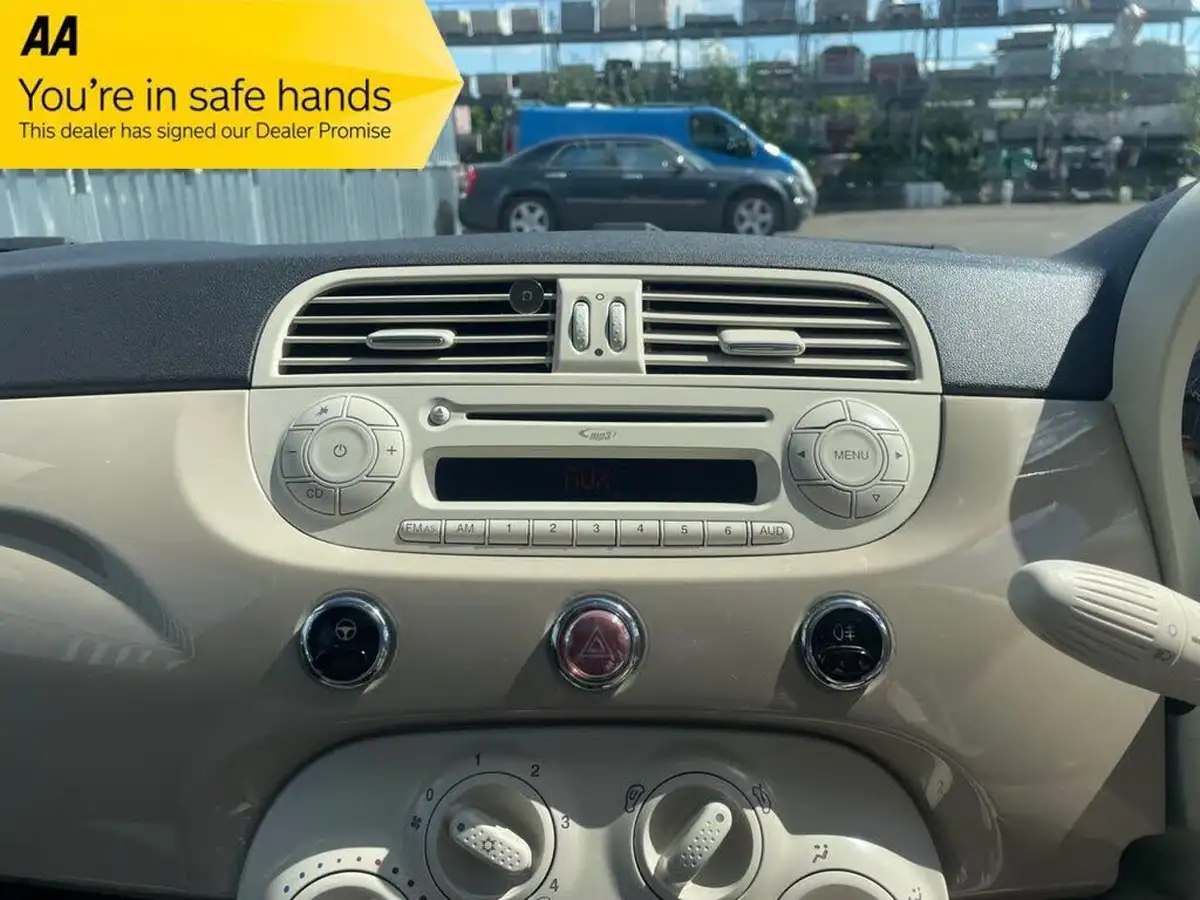 2014-fiat-500-12-lounge-ss-big-25