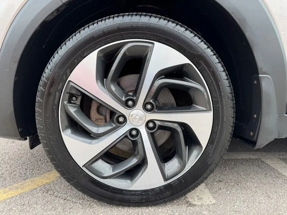 2015-hyundai-tucson-20crdi-blue-drive-premium-big-29