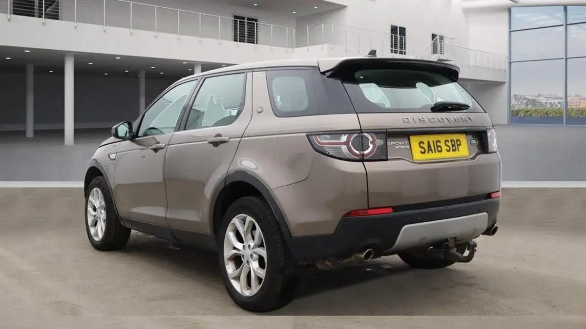 2016-land-rover-discovery-sport-20td4-hse-180ps-4x4-big-3