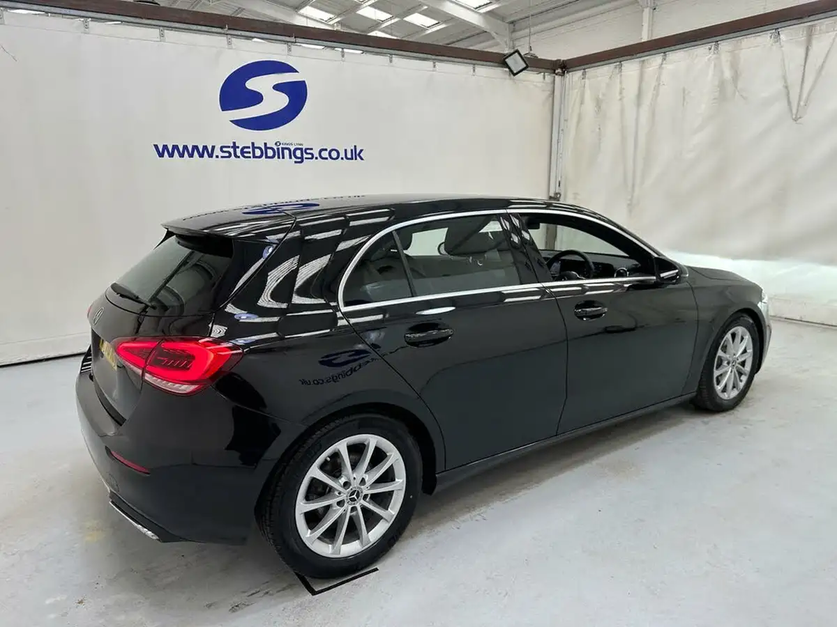 2019-mercedes-benz-a-class-20d-a200d-sport-hatchback-5d-big-6