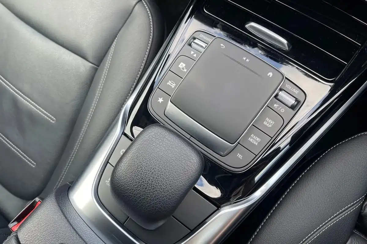 2021-mercedes-benz-a-class-20-a35-amg-premium-edition-hatchback-5d-big-58