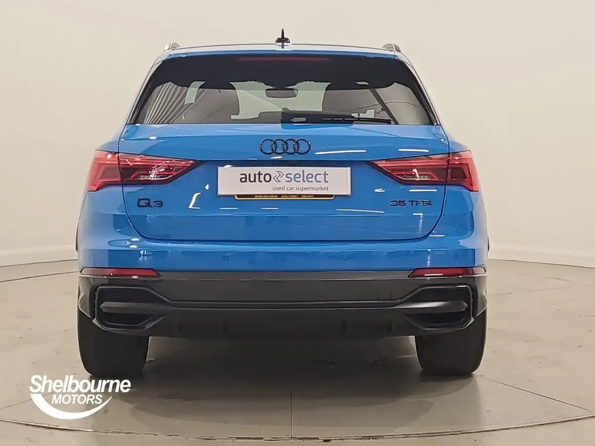 2022-audi-q3-15-35-tfsi-black-edition-codcomfort-sound-pack-station-wagon-big-13
