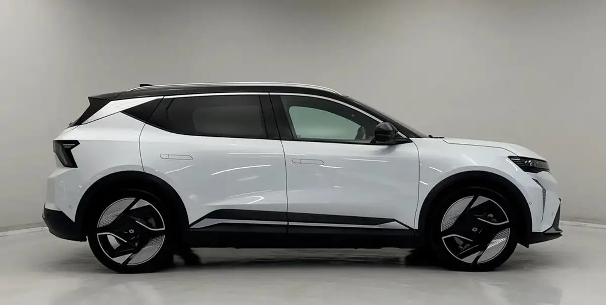 2024-renault-scenic-e-tech-e-iconic-big-7