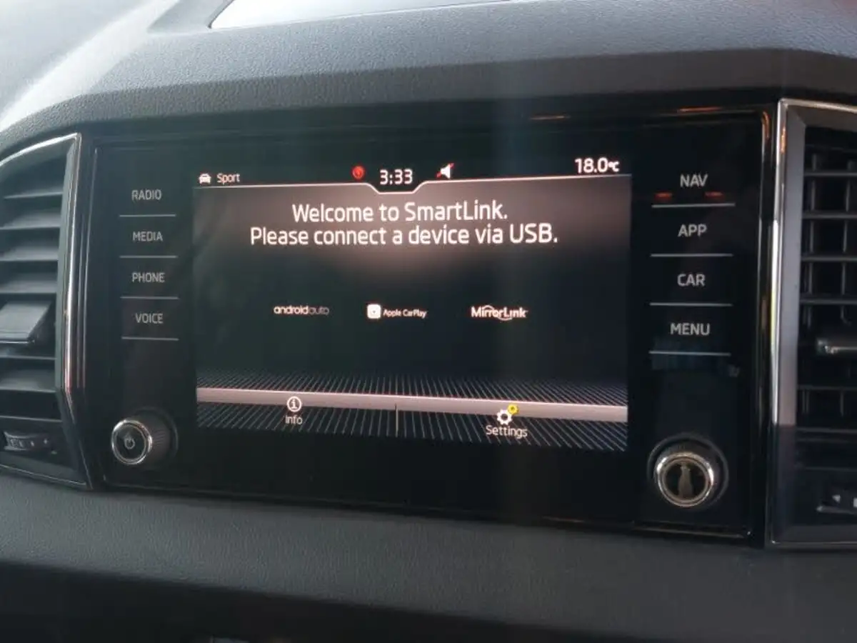 2018-skoda-karoq-16tdi-se-l-scr-1596cc-dsg-big-17