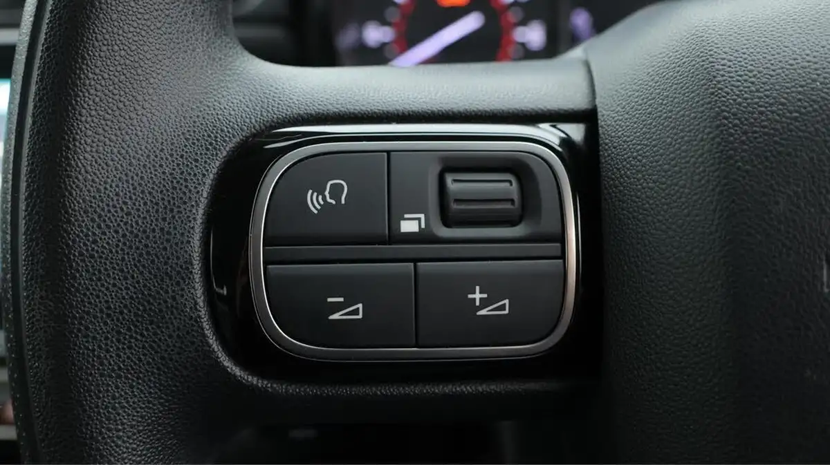 2020-citroen-c3-12-puretech-origins-83ps-big-23