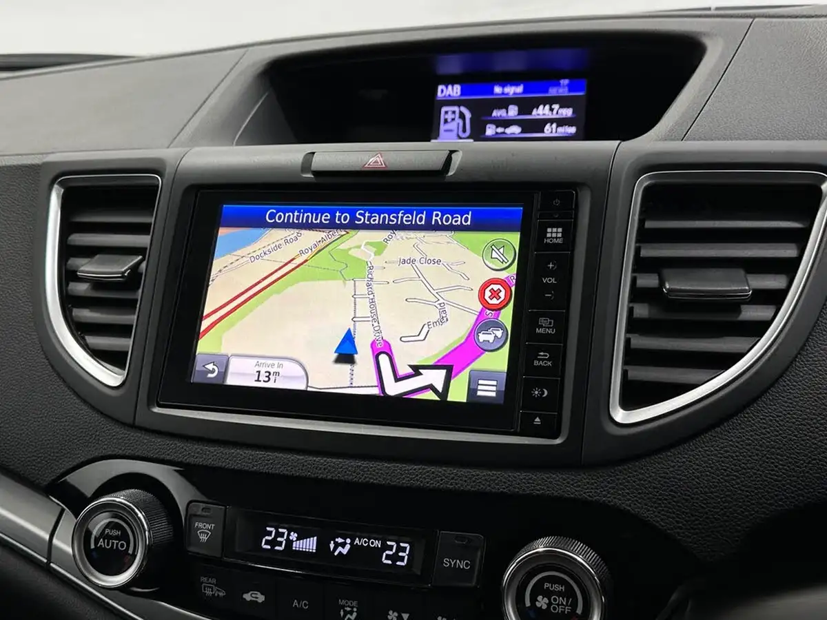2016-honda-cr-v-16-i-dtec-se-honda-connect-with-navi-dasp-120ps-big-21