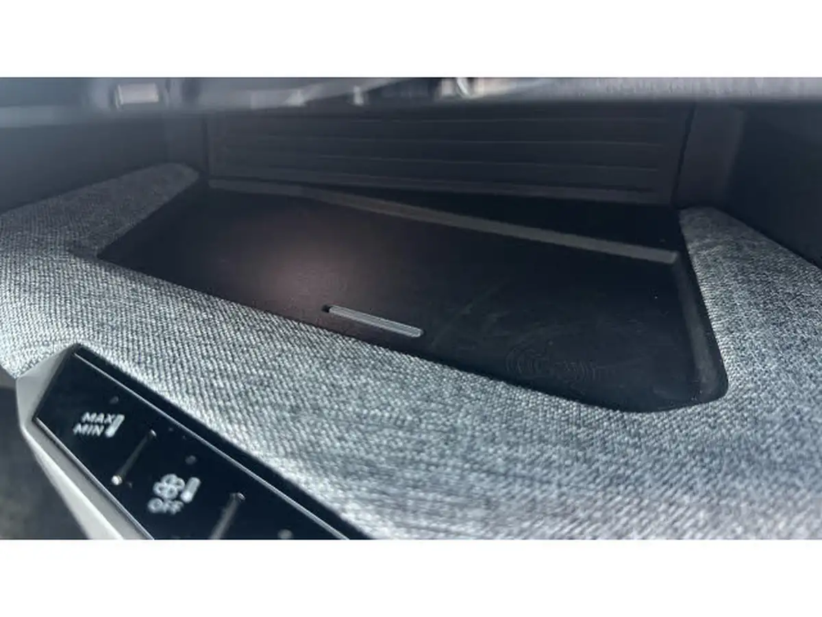 2025-peugeot-3008-suv-12-puretech-allure-136ps-hybrid-e-dsc6-big-31