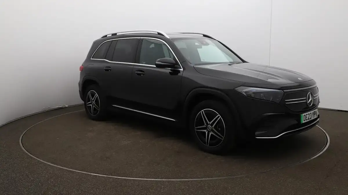 2023-mercedes-benz-eqb-e-300-amg-line-big-43
