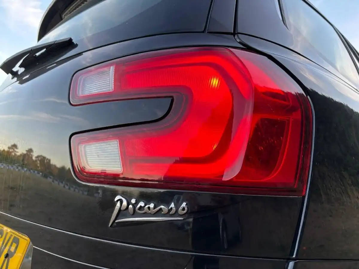 2014-citroen-grand-c4-picasso-16e-hdi-vtr-115ps-big-52