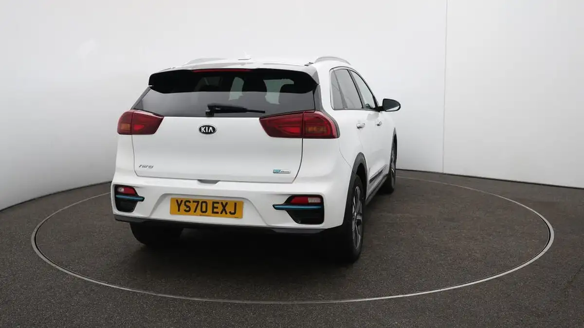 2020-kia-e-niro-ev-4-big-57