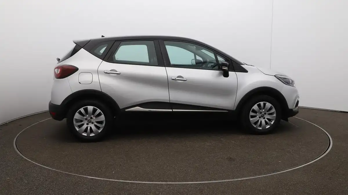 2020-renault-captur-09-tce-play-big-47