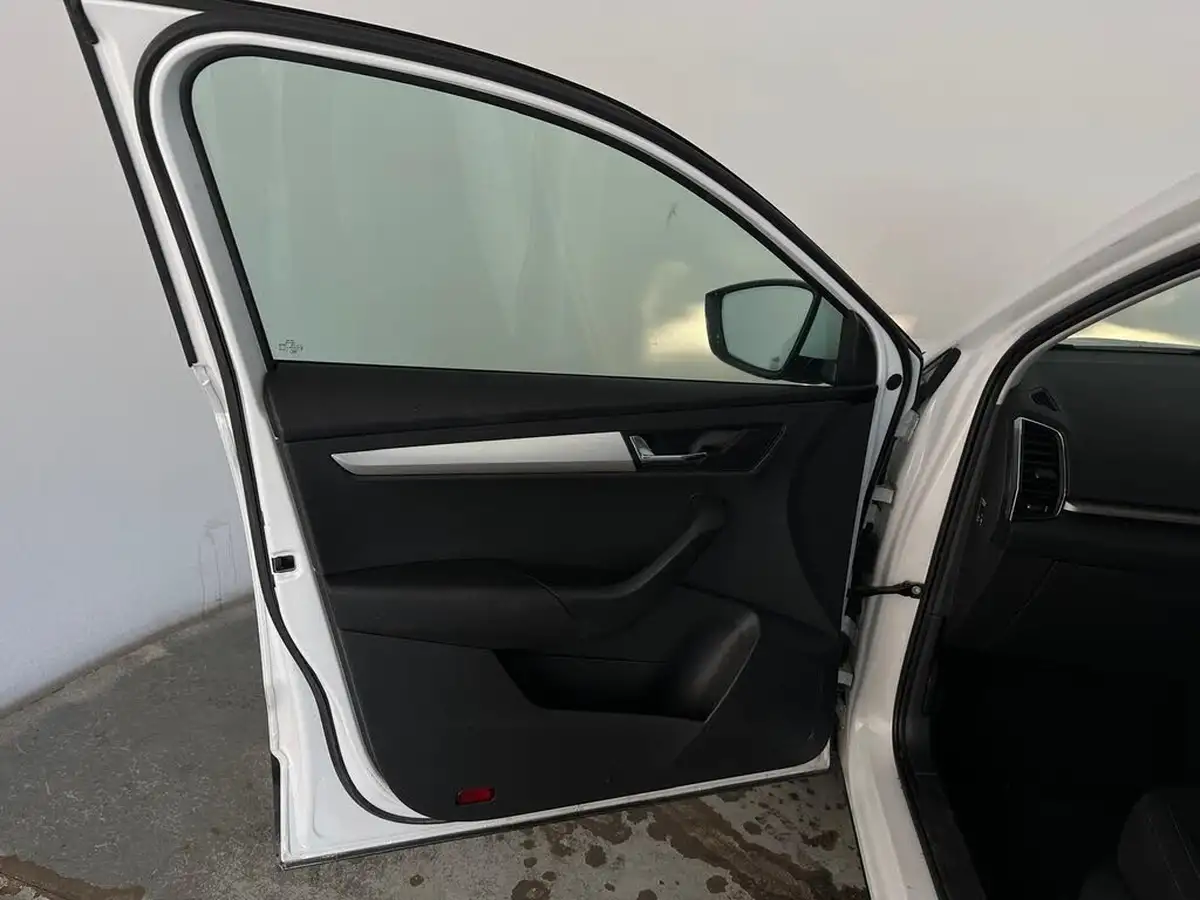 2021-skoda-karoq-15-tsi-se-big-28